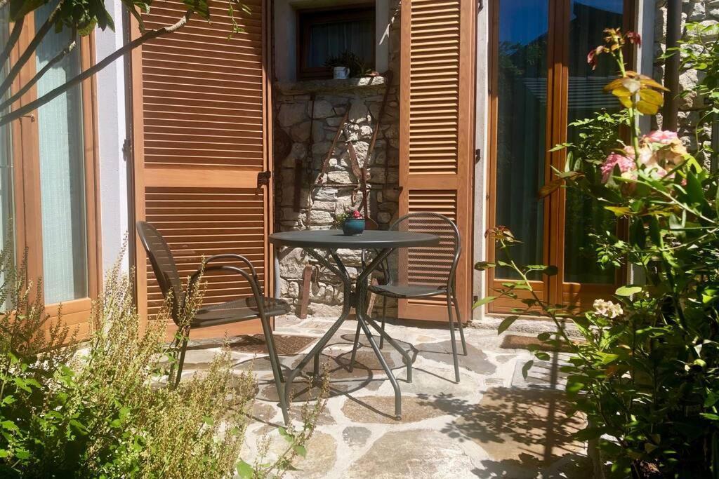 La Poulerie - Suite Dependance Gera Lario Exterior photo